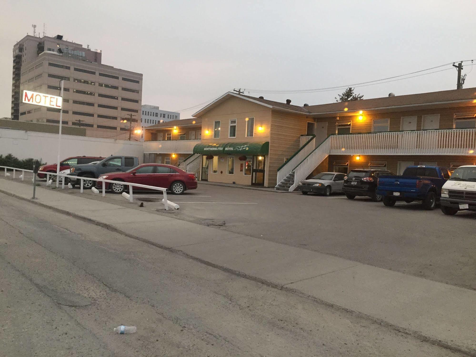 Northern Lites Motel Yellowknife Dış mekan fotoğraf